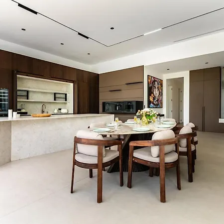 Marbella With Exceptional Pool And Hot Tub Villa Béziers